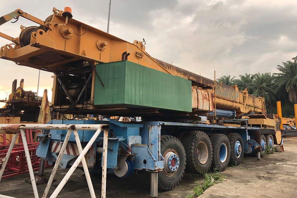 asiagroup leasing pte ltd crane rental amp heavy haulage demag hc 510 load chart